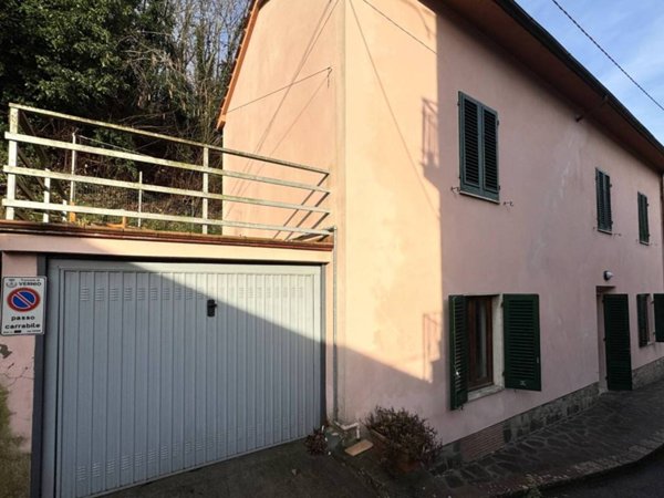 casa indipendente in vendita a Vernio in zona San Quirico