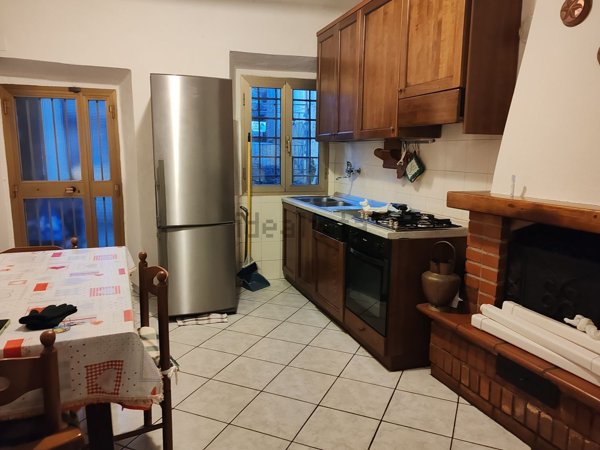 appartamento in vendita a Vernio in zona Sant'Ippolito