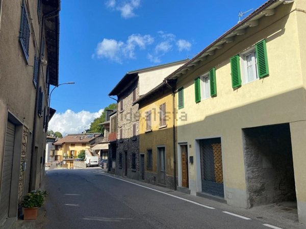 appartamento in vendita a Vernio in zona Montepiano