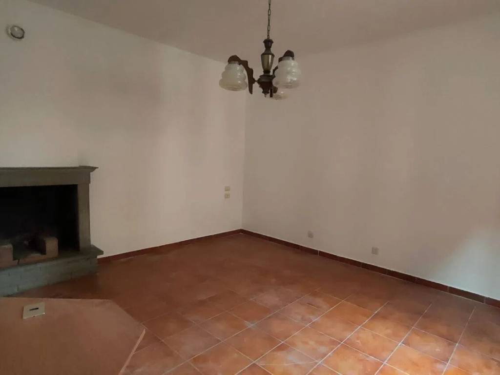 casa indipendente in vendita a Vernio in zona San Quirico