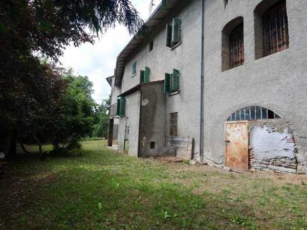 casa indipendente in vendita a Vernio in zona Montepiano