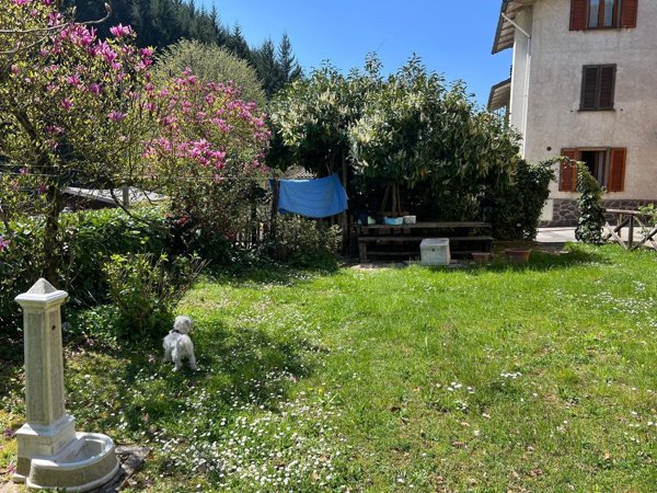 casa indipendente in vendita a Vernio