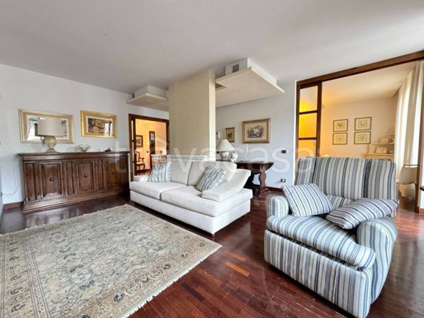 appartamento in vendita a Vernio in zona Mercatale Vernio