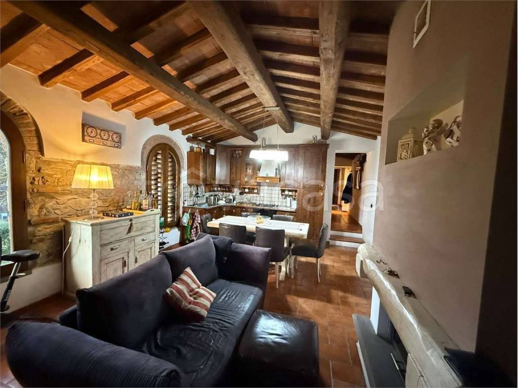 casa indipendente in vendita a Vernio in zona Terrigoli