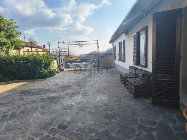 pentavano in vendita a Vernio in zona Cavarzano