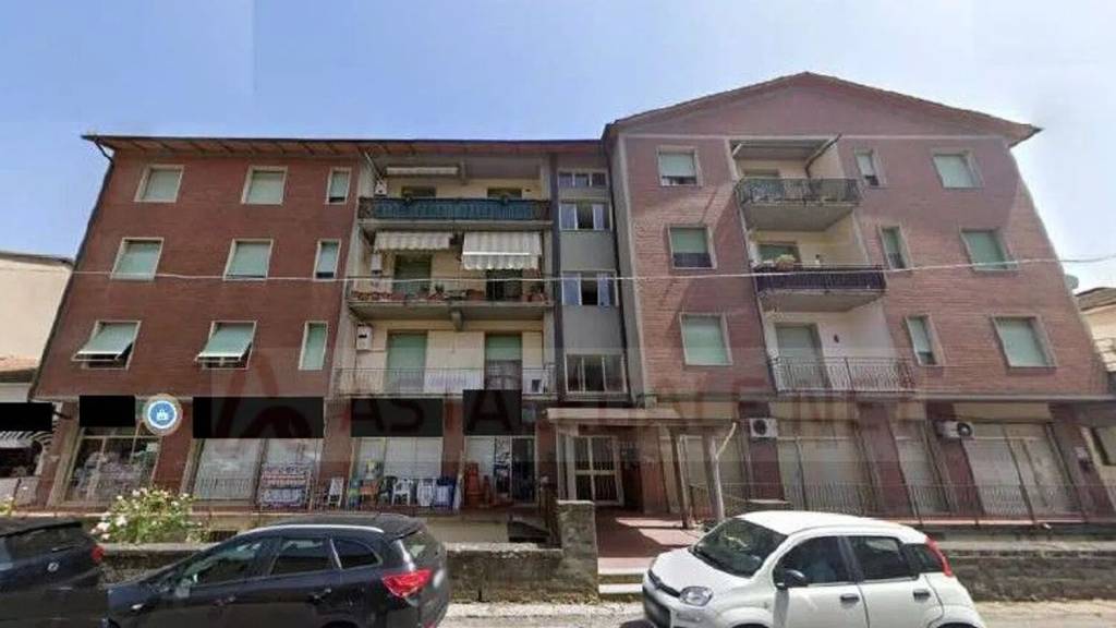 appartamento in vendita a Vernio in zona Mercatale Vernio