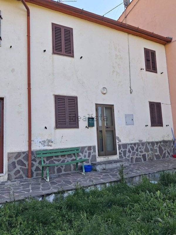 appartamento in vendita a Vernio in zona Costozze