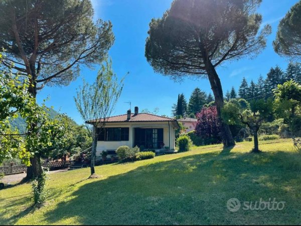 casa indipendente in vendita a Vernio