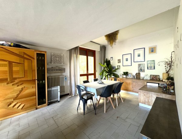 casa indipendente in vendita a Vernio