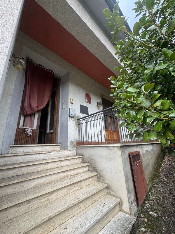 casa indipendente in vendita a Vernio in zona Terrigoli