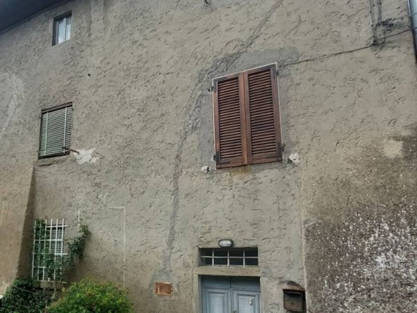 casa indipendente in vendita a Vernio in zona San Quirico