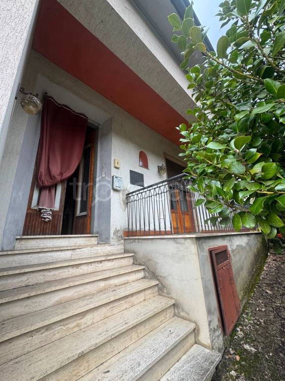 casa indipendente in vendita a Vernio in zona Terrigoli