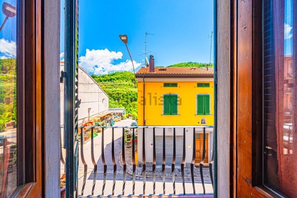 appartamento in vendita a Vernio in zona San Quirico