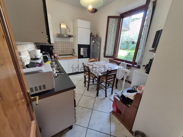 appartamento in vendita a Vernio in zona Mercatale Vernio