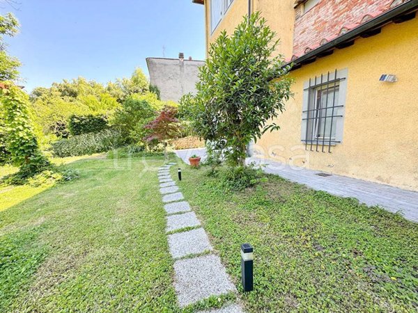 casa indipendente in vendita a Vernio in zona Mercatale Vernio