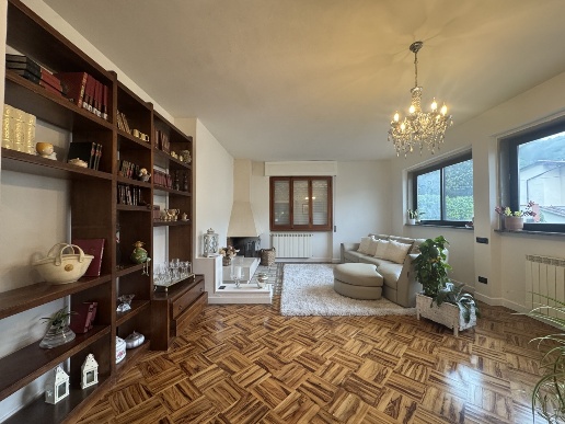 appartamento in vendita a Vernio in zona Cavarzano