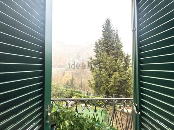 appartamento in vendita a Vernio in zona Mercatale Vernio
