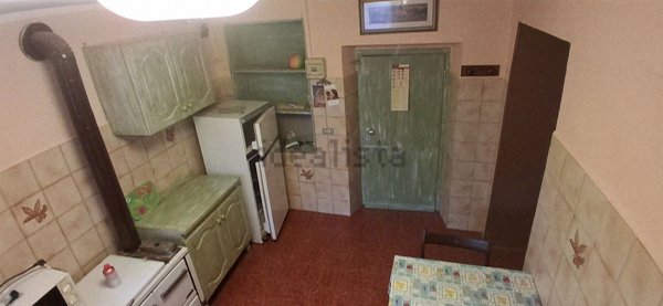 casa indipendente in vendita a Vernio in zona San Quirico