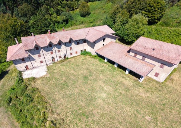 baita in vendita a Vernio in zona Montepiano