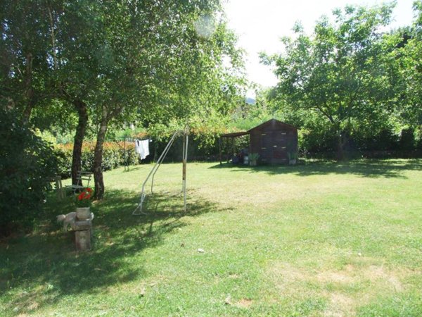 appartamento in vendita a Vernio in zona Montepiano