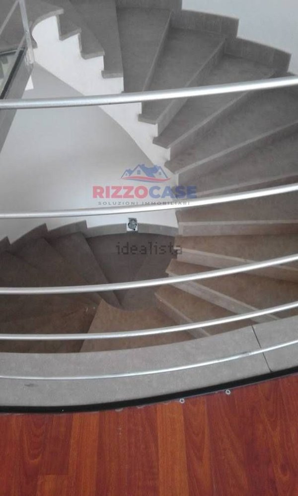 locale di sgombero in vendita a Cirò