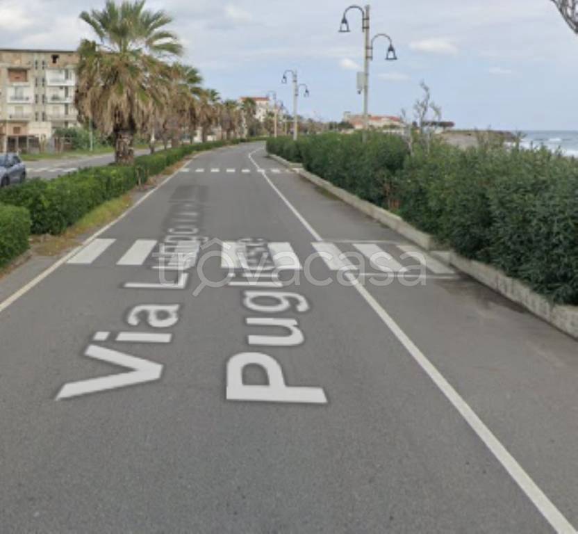 locale commerciale in vendita a Cirò Marina