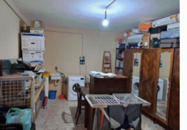 locale di sgombero in vendita a Cotronei