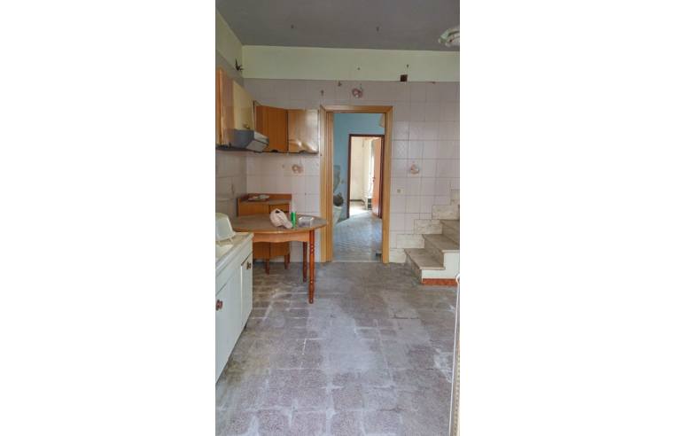 intera palazzina in vendita a Cotronei