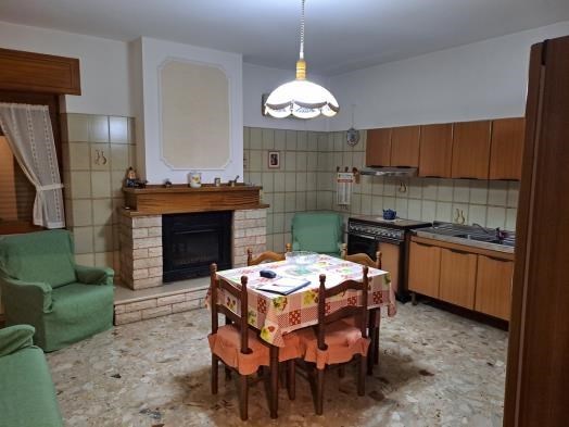 appartamento in vendita a Cotronei