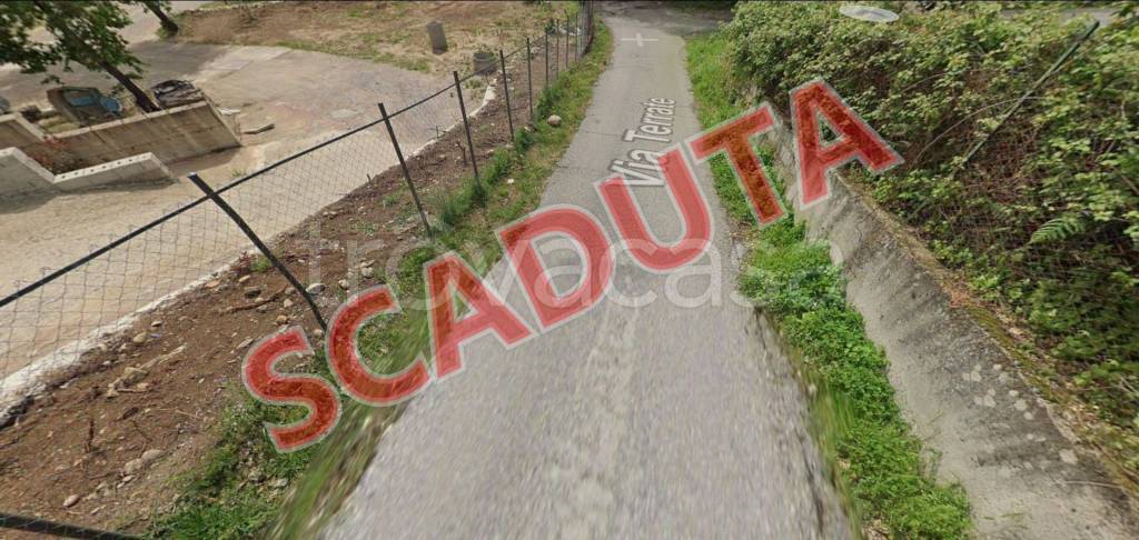 terreno edificabile in vendita a Cotronei