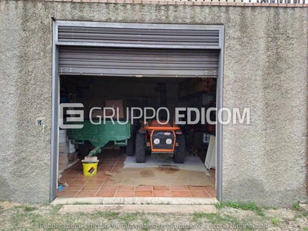 locale commerciale in vendita a Cotronei