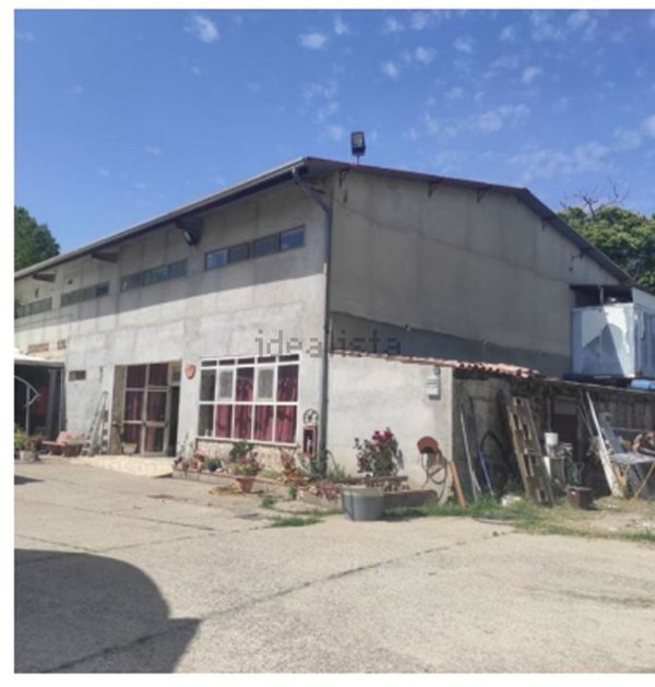 casa indipendente in vendita a Cotronei