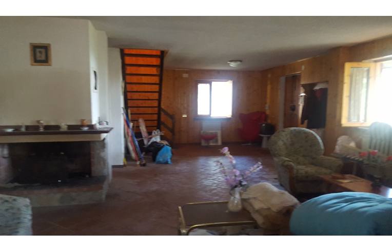 casa indipendente in vendita a Cotronei