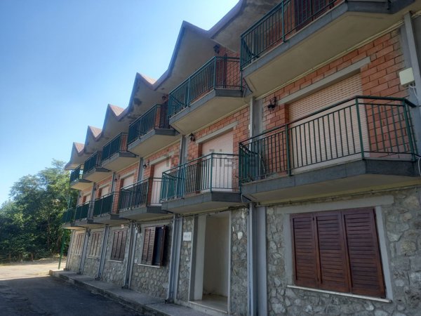 appartamento in vendita a Cotronei in zona Trepidò
