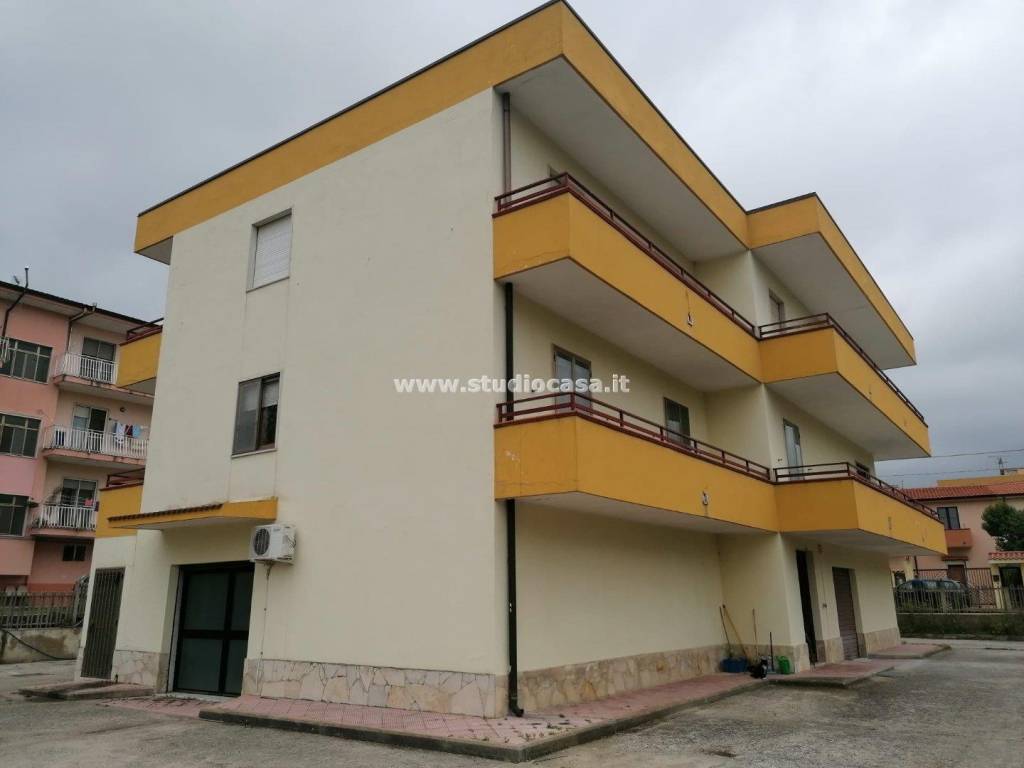 casa indipendente in vendita a Crotone