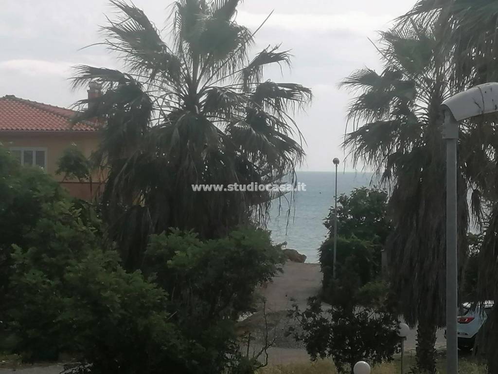 casa indipendente in vendita a Crotone in zona Margherita