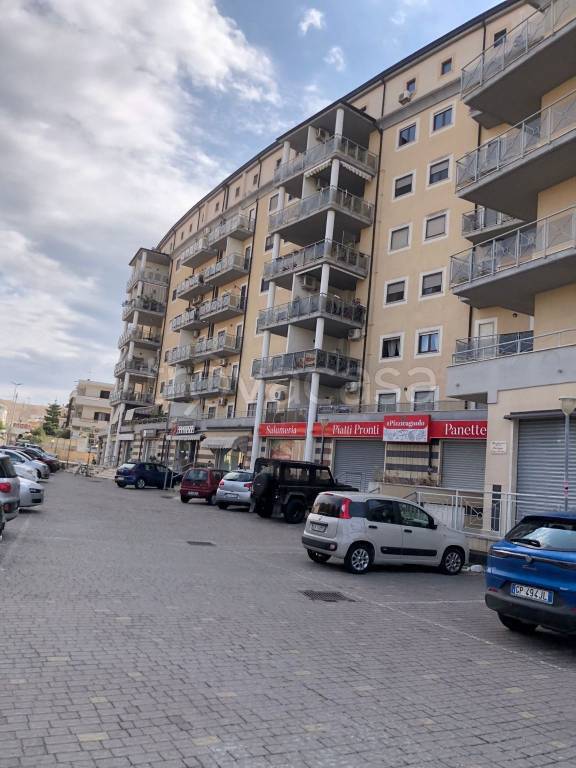 appartamento in vendita a Crotone in zona Tufolo