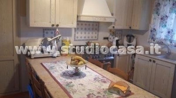 casa indipendente in vendita a Crotone