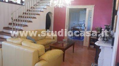 casa indipendente in vendita a Crotone
