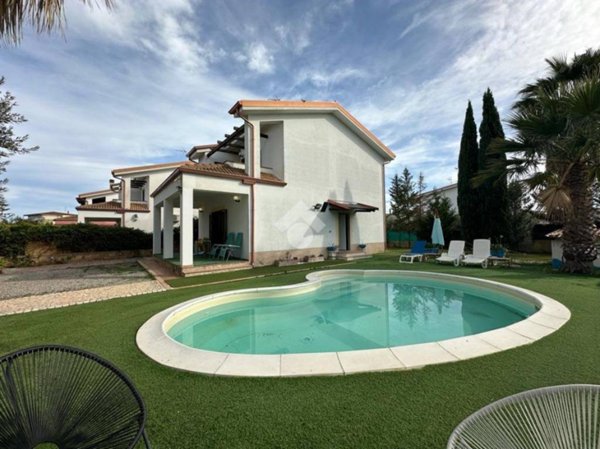 casa indipendente in vendita a Crotone