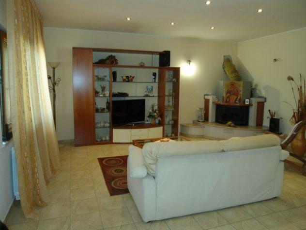 casa indipendente in vendita a Crotone in zona Margherita