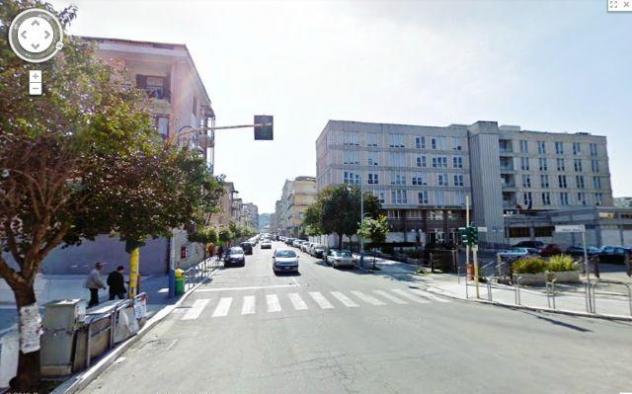 locale commerciale in vendita a Crotone in zona Centro Città