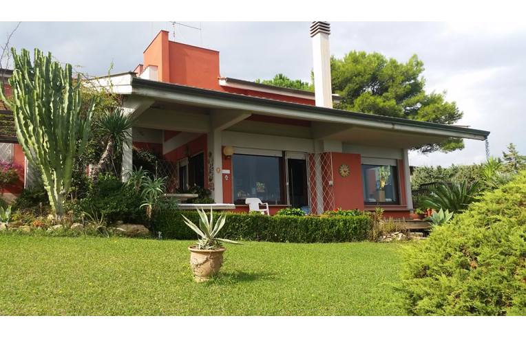 casa indipendente in vendita a Crotone