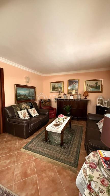casa indipendente in vendita a Crotone in zona Margherita