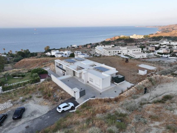 casa indipendente in vendita a Crotone