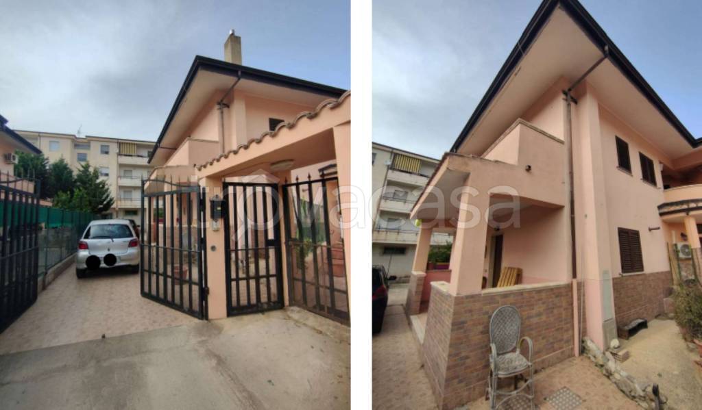 appartamento in vendita a Crotone in zona Farina