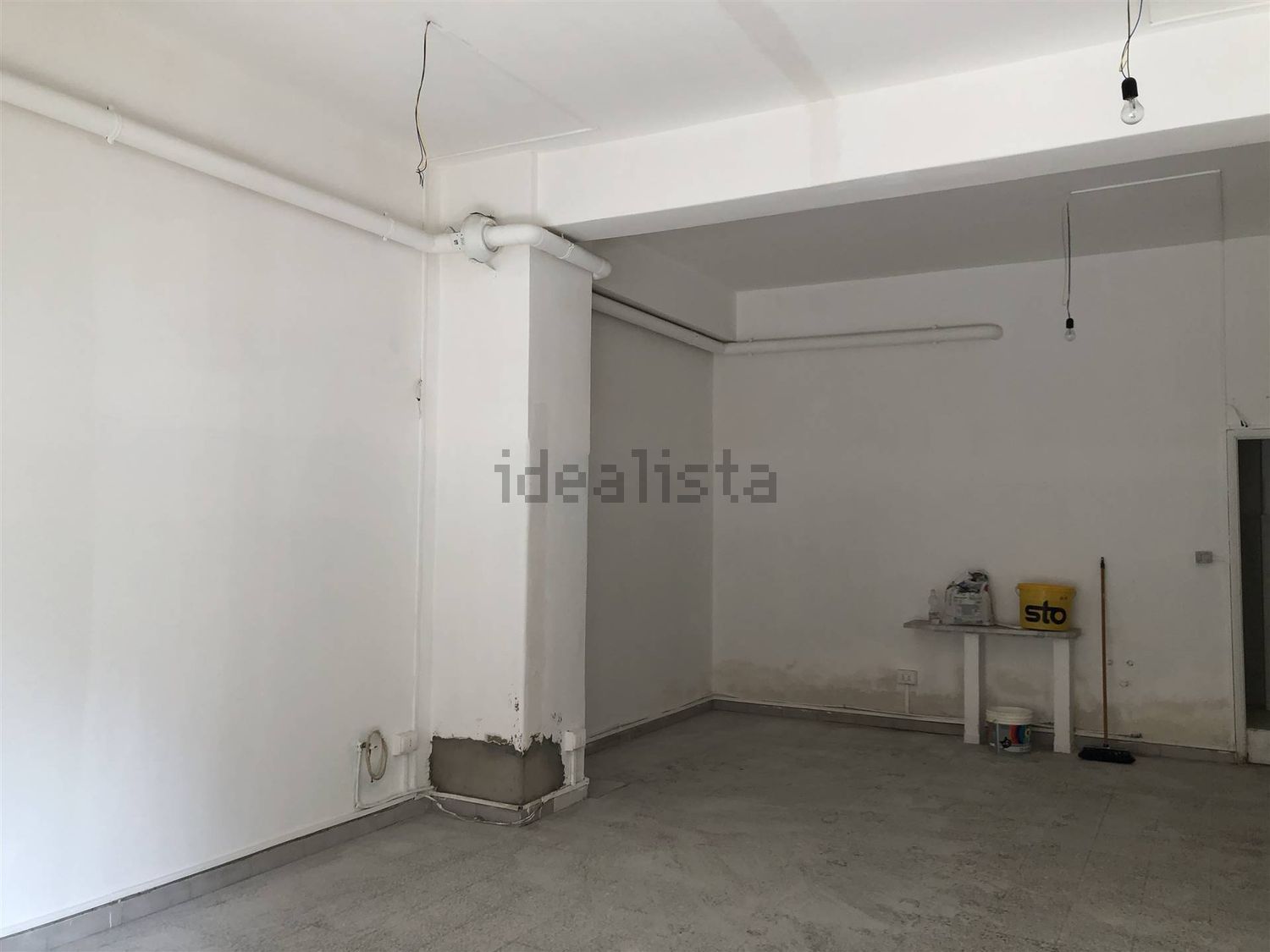 locale di sgombero in vendita a Crotone in zona Centro Città