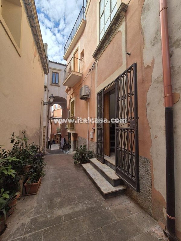 appartamento in vendita a Crotone in zona Città Vecchia