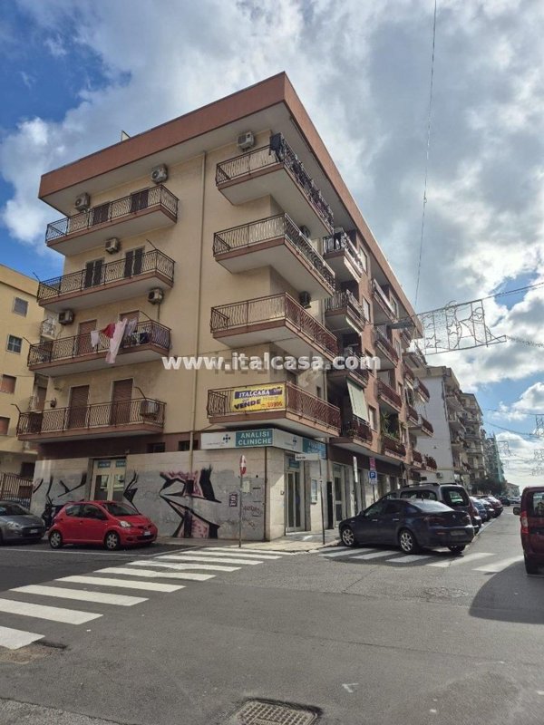 appartamento in vendita a Crotone in zona Centro Città