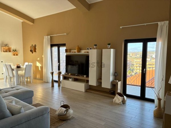 appartamento in vendita a Crotone in zona Farina